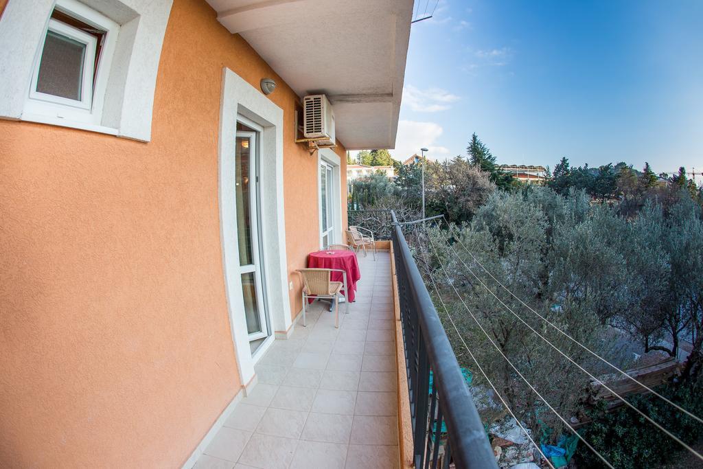 Petrovac Villa Nadezda מראה חיצוני תמונה