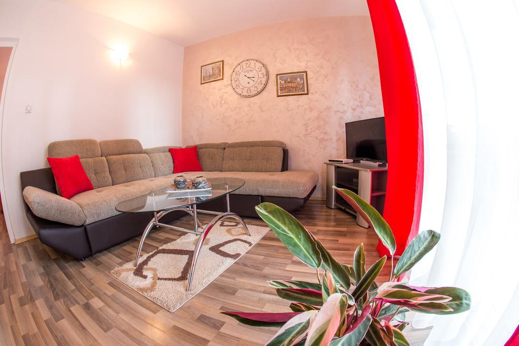 Petrovac Villa Nadezda מראה חיצוני תמונה