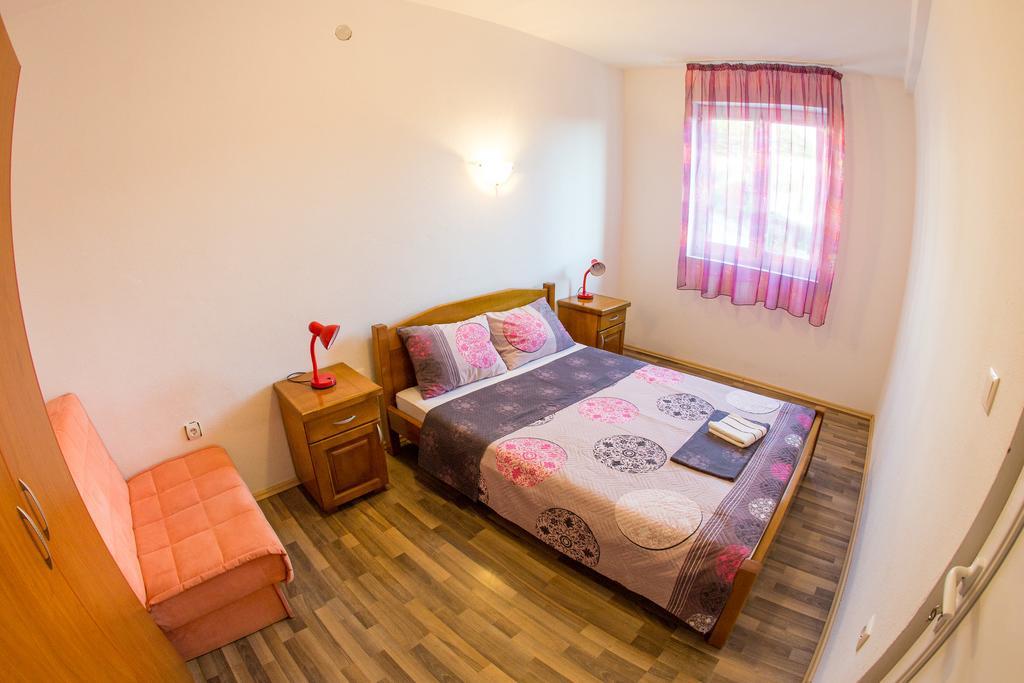 Petrovac Villa Nadezda מראה חיצוני תמונה