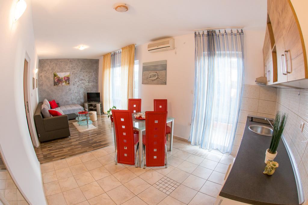 Petrovac Villa Nadezda מראה חיצוני תמונה
