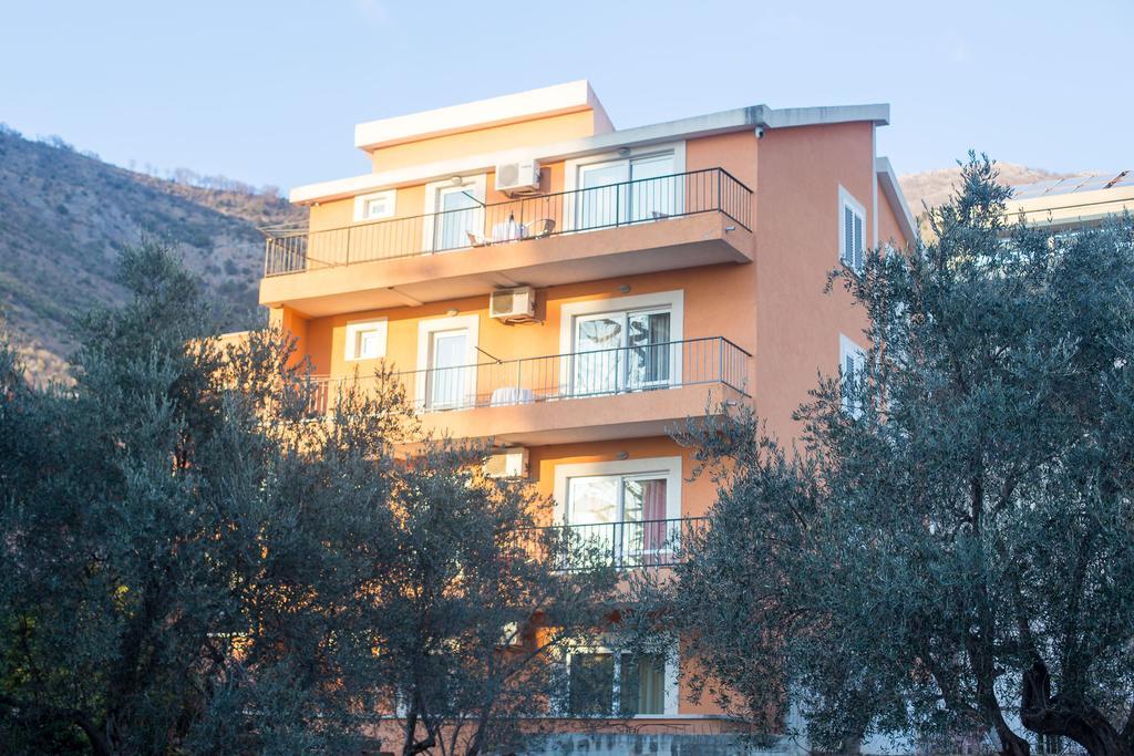 Petrovac Villa Nadezda מראה חיצוני תמונה